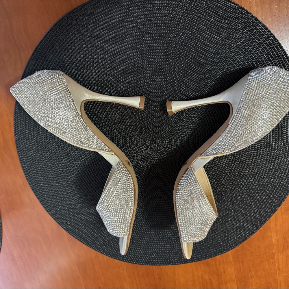 Vince Camuto Silver Heels with Elegant Design